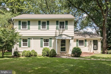 15705 Norman Dr, North Potomac, MD 20878 - photo 2