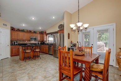 eat in kitchen