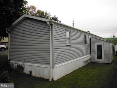 1395 Bowmansville Rd unit 18, Mohnton, PA 19540 - photo 3