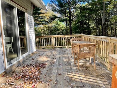 146 Kemadobi Cir W, Dingmans Ferry, PA 18328 - photo 2