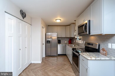 221 S 5th St, Womelsdorf, PA 19567 - photo 6