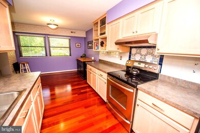 10532 Jason Ln, Columbia, MD 21044 - photo 5