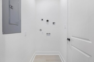 857 Fortune St unit B, Houston, TX 77088 - photo 3