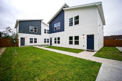 2413 Glen Ln unit C, Houston, TX 77088 - photo 2