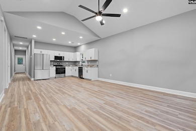 9509 Commonwealth Blvd, Columbia, SC 29209 - photo 4