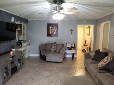 8314 Gulfwood Ln, Houston, TX 77075 - photo 4