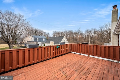 647 Saude Ave, Essington, PA 19029 - photo 4