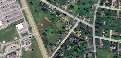 957 S College St, Harrodsburg, KY 40330 - photo 3