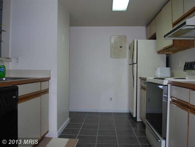 12935 Grays Pointe Rd unit B, Fairfax, VA 22033 - photo 5