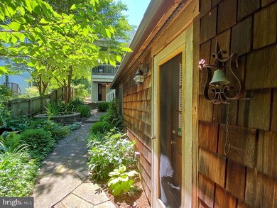 4509 Wilmslow Rd, Baltimore, MD 21210 - photo 2