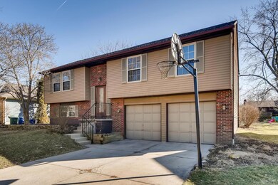 3671 Dinsmore Castle Drive-large-002-1-E