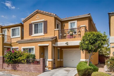Super cute home with BALCONY!
