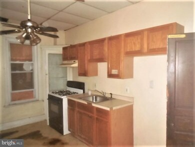 714 Royden St, Camden, NJ 08103 - photo 3