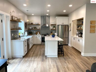 770 Larsen Ranch Ln, Sandpoint, ID 83864 - photo 4