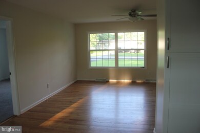 21355 Lynn Dr, Lexington Park, MD 20653 - photo 3