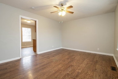 632 Artic Ave, Oak Grove, KY 42262 - photo 2