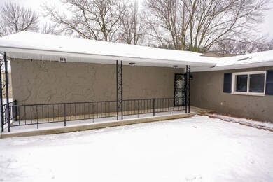 793 Country Club Rd, Columbus, OH 43213 - photo 2