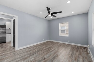 621 Burr St, Gary, IN 46406 - photo 3