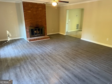 888 Timbercrest Ct unit 2, Lithonia, GA 30058 - photo 2