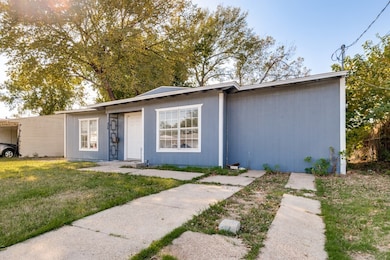 930 Shawnee Trace, Grand Prairie, TX 75051 - photo 7