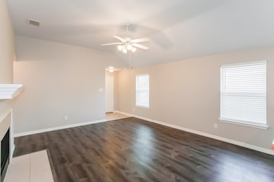 1208 Mountain Peak Dr, Haslet, TX 76052 - photo 2