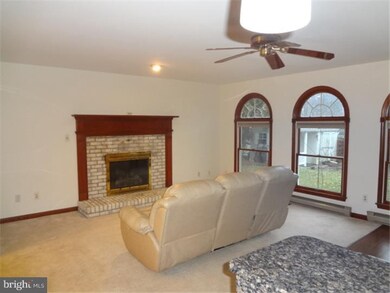 448 Parkview Dr, Mount Holly, NJ 08060 - photo 6