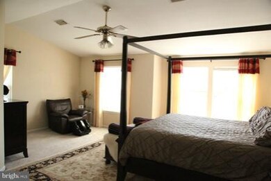 8316 Bluebird Way unit 21, Lorton, VA 22079 - photo 2