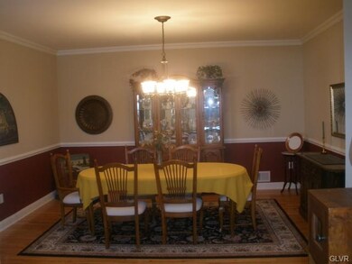 80 Inverness Cir, Easton, PA 18042 - photo 5