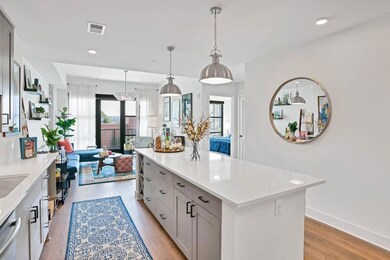 3172 Roswell Rd NW unit 915, Atlanta, GA 30305 - photo 3