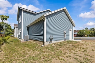 32 Walters Way, Colchester, VT 05446 - photo 4