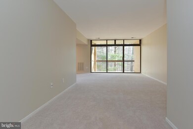 1667 Parkcrest Cir unit 200, Reston, VA 20190 - photo 7