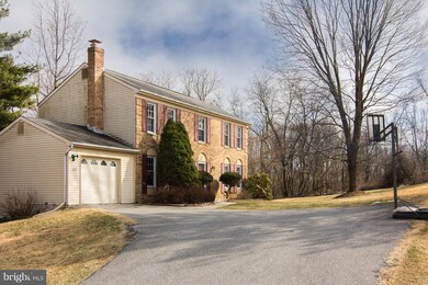 636 Tanglewood Dr, Sykesville, MD 21784 - photo 2