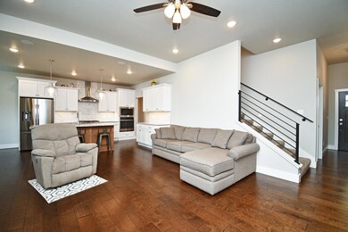 932 E Downshire Dr, Nixa, MO 65714 - photo 4