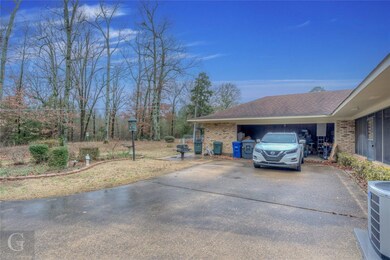 Garage in rear