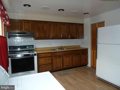 3034 Lorena Ave, Baltimore, MD 21230 - photo 6