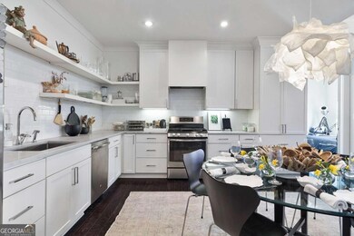 10625 Serenbe Ln unit 204, Chattahoochee Hills, GA 30268 - photo 6