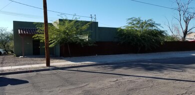 348 E Adams St, Tucson, AZ 85705 - photo 3