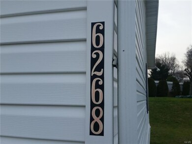 6268 Kaylor Ct, Slatington, PA 18080 - photo 2