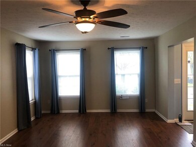 259 Teal Cir, Akron, OH 44319 - photo 4