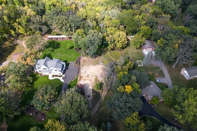 14412 Woodhaven Rd, Minnetonka, MN 55345 - photo 2