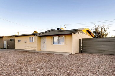 7625 W Sheila Lane Phoenix AZ-large-002-