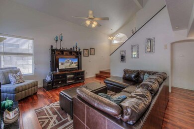 004_Living Room II
