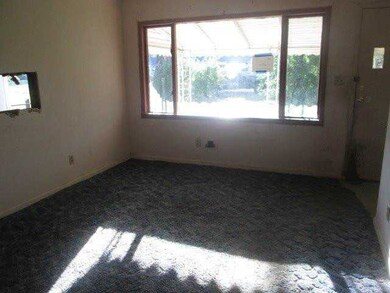 539 Pierce Ave, Columbus, OH 43213 - photo 4