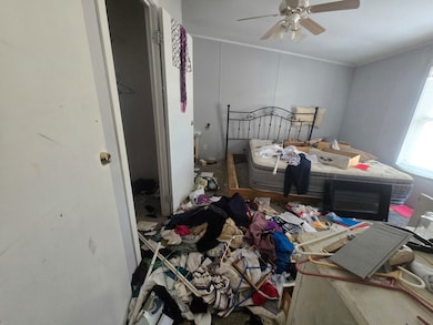 509 N Taft St, West Frankfort, IL 62896 - photo 5