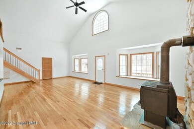 141 Spruce Run Dr, Dingmans Ferry, PA 18328 - photo 7