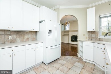 212 Stony Run Ln unit 1B, Baltimore, MD 21210 - photo 7