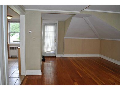 203 N Fenner Ave unit 4, Middletown, RI 02842 - photo 3