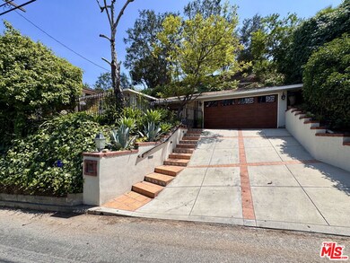 7756 Torreyson Dr unit A, Los Angeles, CA 90046 - photo 3