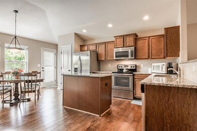 8844 Quill St, Shawnee, KS 66227 - photo 7