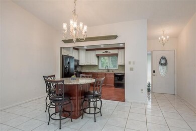 Nice dining area!